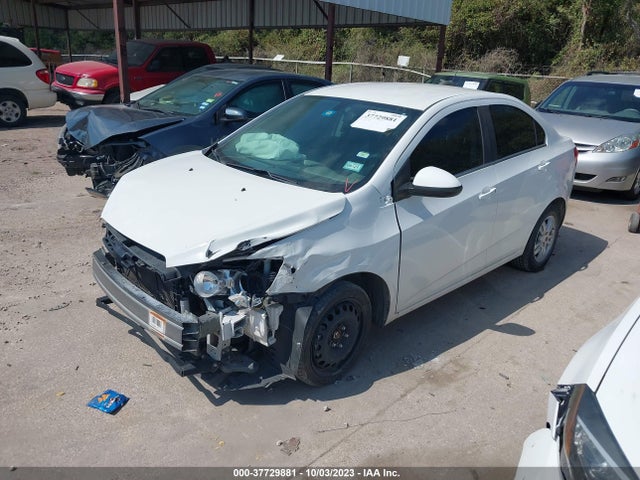 Chevrolet Sonic Lt Auto 2016 1G1JC5SH7G4167236 Image 2