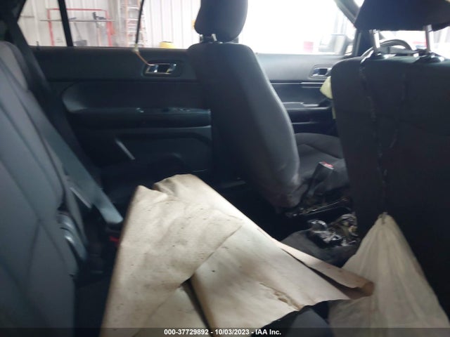 Ford Explorer Police Interceptor 2016 1FM5K8AR5GGA86768 Image 8