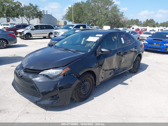 2018 TOYOTA COROLLA LE VIN: 2T1BURHE7JC095200