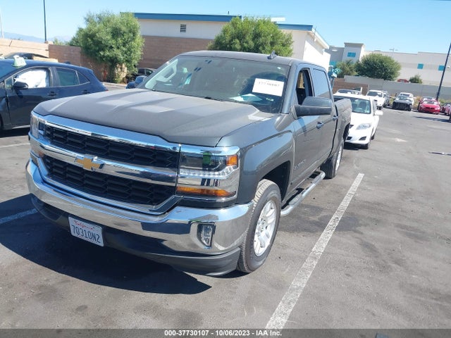 Chevrolet Silverado 1500 Lt 2018 3GCPCREC8JG532039 Image 2