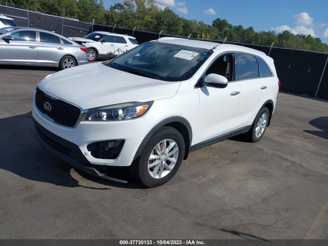 KIA SORENTO LX 2016 5XYPG4A32GG182587 Image 2