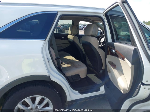 KIA SORENTO LX 2016 5XYPG4A32GG182587 Image 8