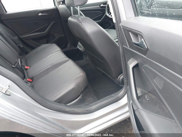 3VWCB7BU7KM198346 Volkswagen Jetta S/se/r-line