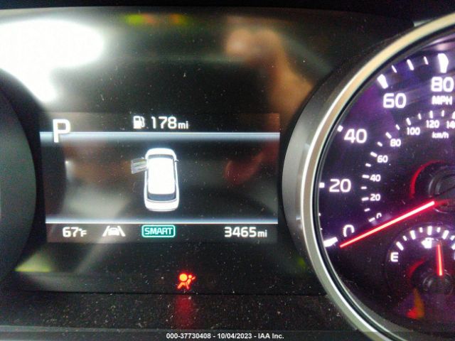 KNDNB4H35R6306806 KIA Carnival Lx