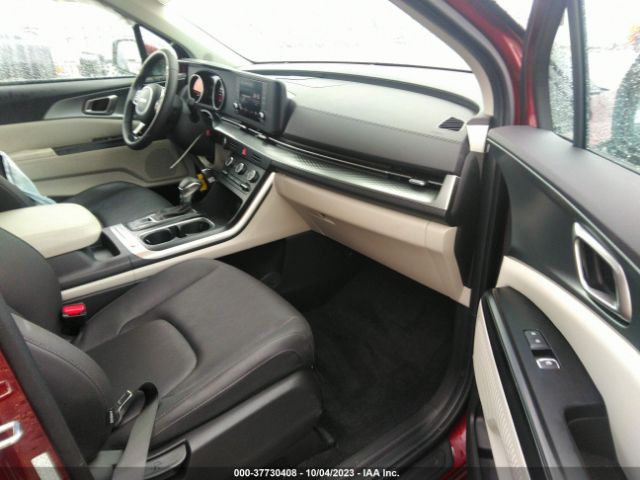 KNDNB4H35R6306806 KIA Carnival Lx