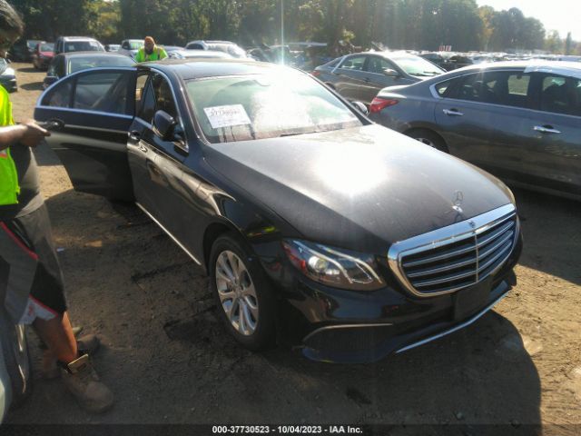 WDDZF4KB4HA065022 auction archive image