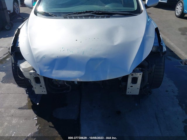 Hyundai ELANTRA SE 2016 5NPDH4AE7GH748382 Image 13