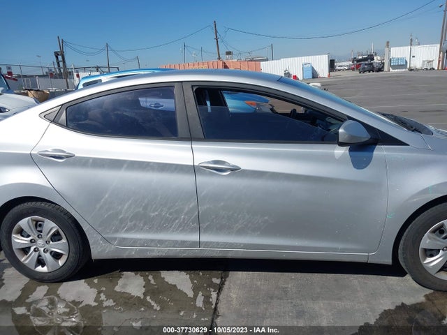 Hyundai ELANTRA SE 2016 5NPDH4AE7GH748382 Image 14