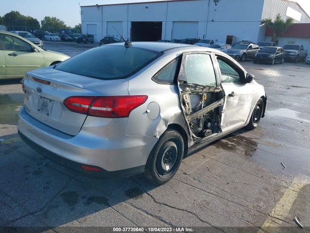 2016 FORD FOCUS S VIN: 1FADP3E27GL332024