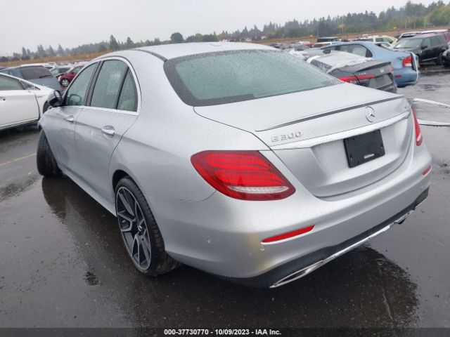 WDDZF4KB9HA200687 Mercedes-Benz E 300 4matic