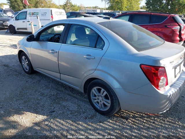 Chevrolet SONIC LT 2016 1G1JC5SH6G4126287 Image 3
