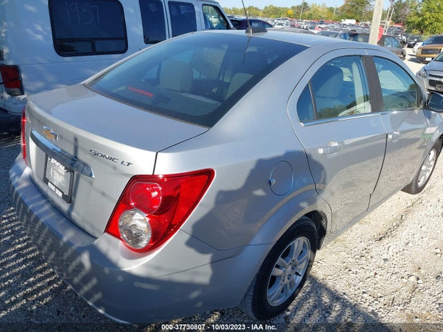 Chevrolet SONIC LT 2016 1G1JC5SH6G4126287 Image 4