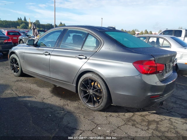 BMW 330e Iperformance 2018 WBA8E1C5XJA178086 Image 3