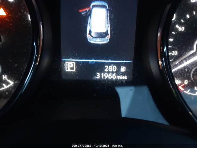 2018 NISSAN ROGUE SV VIN: JN8AT2MT0JW490261