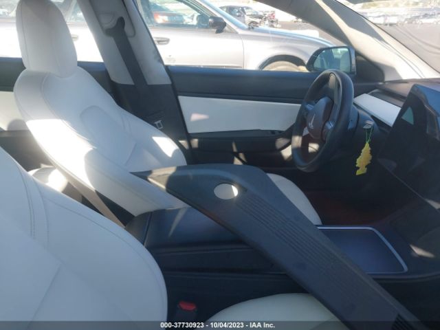 5YJ3E1EAXMF856838 Tesla Model 3 Standard Range Plus Rear-wheel Drive
