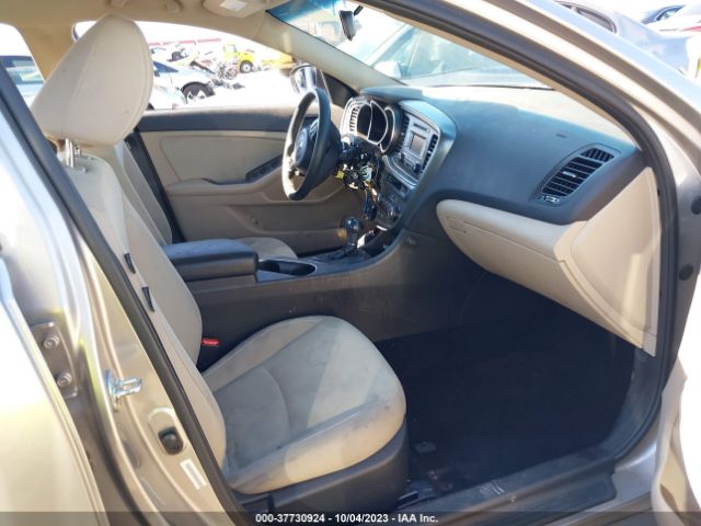 5XXGM4A79EG341392 KIA Optima Lx