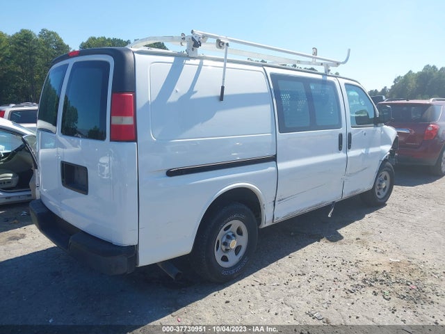 2005 CHEVROLET EXPRESS VIN: 1GCFG15X751165899