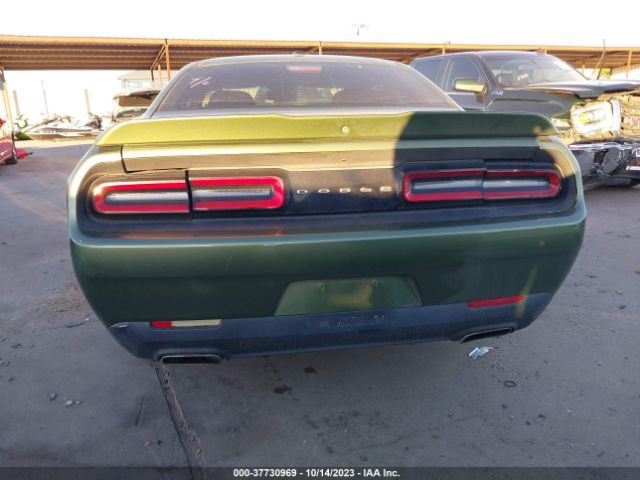 2C3CDZAGXJH166125 Dodge Challenger Sxt