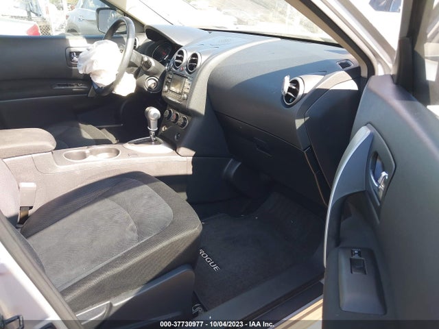 2013 NISSAN ROGUE S VIN: JN8AS5MV0DW645367