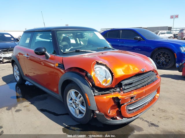 2011 MINI COOPER HARDTOP WMWSU3C52BT096637 Photo 5