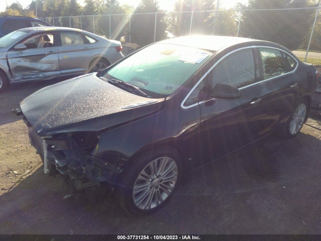 1G4PP5SK5E4158383 Buick Verano