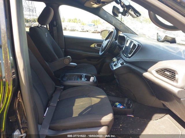 2C4RC1FG8MR556335 Chrysler Pacifica Touring