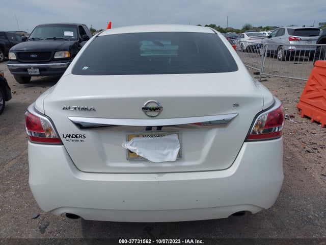 Nissan Altima 2.5 S 2015 1N4AL3AP3FC464082 Image 16