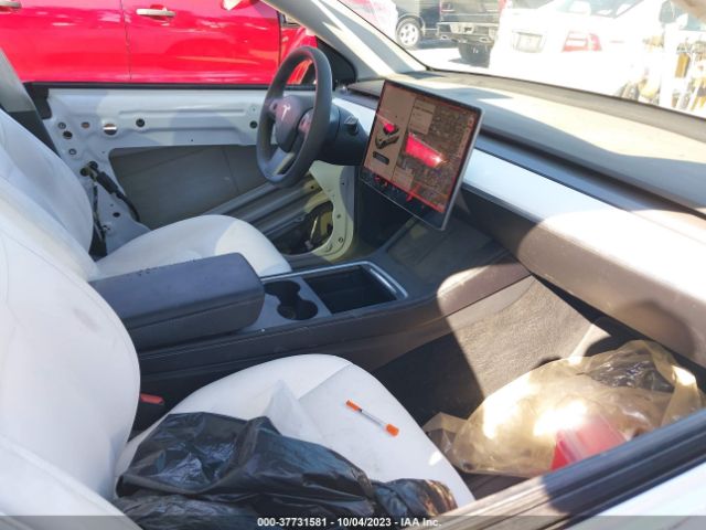 2022 TESLA MODEL Y 7SAYGDEE2NF360019 Photo 4