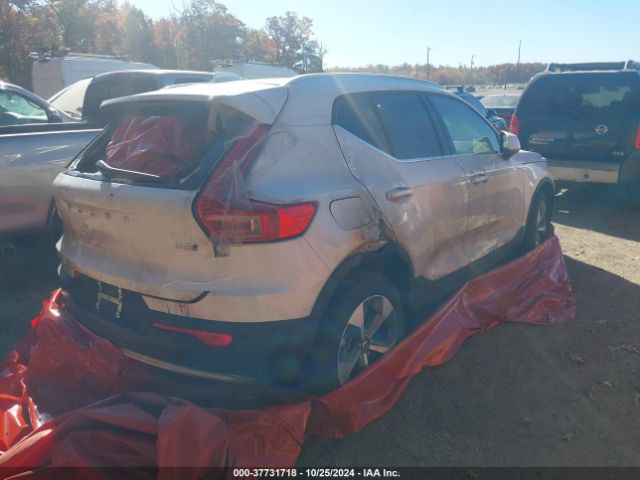 YV4L12UN2P2929789 Volvo Xc40 B5 Plus Bright Theme