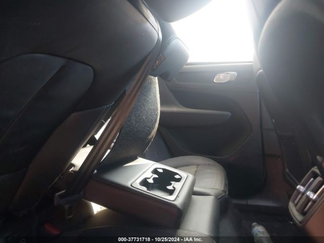 YV4L12UN2P2929789 Volvo Xc40 B5 Plus Bright Theme