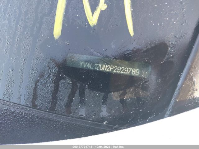 YV4L12UN2P2929789 Volvo Xc40 B5 Plus Bright Theme