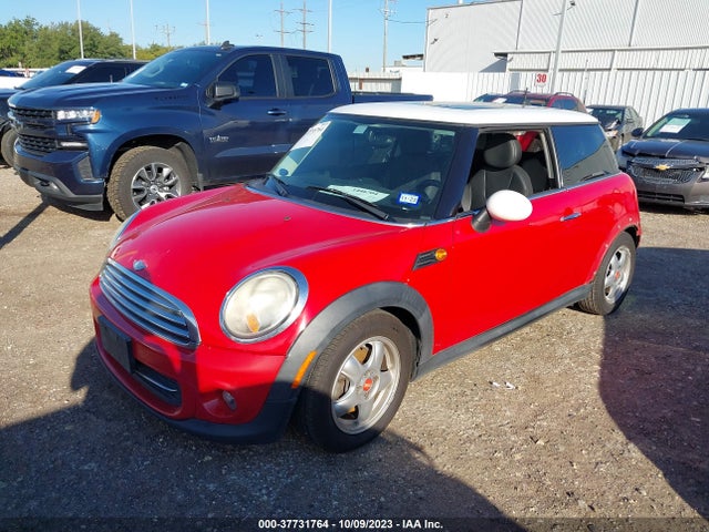 2011 MINI COOPER HARDTOP WMWSU3C53BT093035 Photo 1
