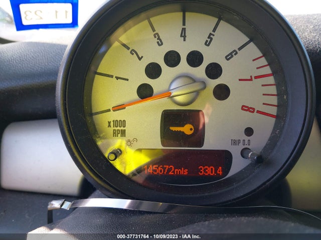 2011 MINI COOPER HARDTOP WMWSU3C53BT093035 Photo 6