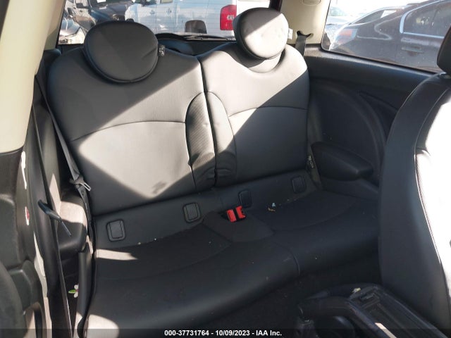 2011 MINI COOPER HARDTOP WMWSU3C53BT093035 Photo 7