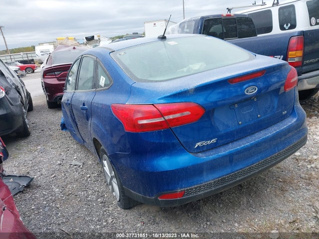 Ford FOCUS SE 2018 1FADP3F23JL256274 Image 3