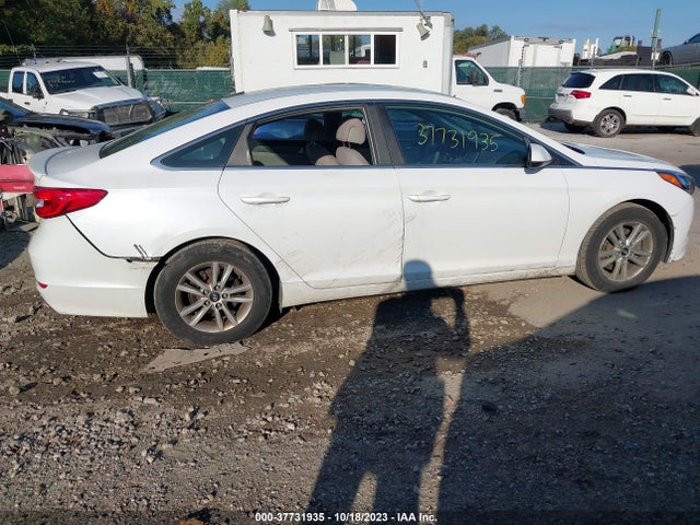 Hyundai Sonata 2.4l Se 2015 5NPE24AF2FH122056 Image 13