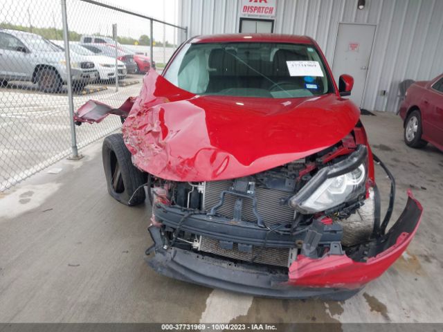 JN1BJ1CR7JW259138 Nissan Rogue Sport S