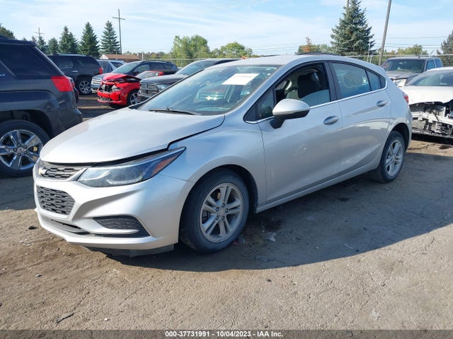 Chevrolet Cruze Lt Auto 2018 3G1BE6SM0JS523471 Image 2