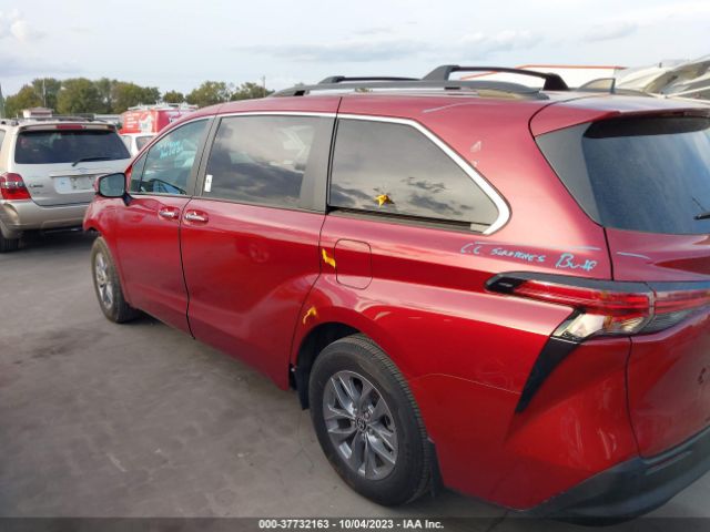 5TDYRKEC0NS088463 Toyota SIENNA XLE