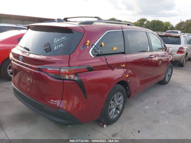 5TDYRKEC0NS088463 Toyota SIENNA XLE