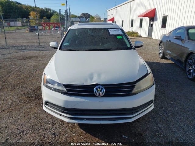 3VWD07AJ1FM322330 Volkswagen Jetta Sedan 1.8t Se W/connectivity