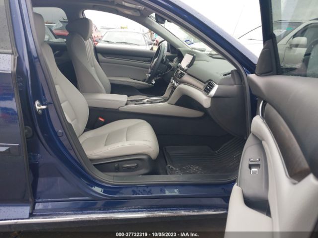 1HGCV3F99KA005640 Honda Accord Hybrid Touring