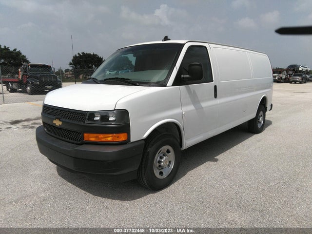 Chevrolet EXPRESS CARGO VAN 2023 1GCWGBFP0P1111500 Image 2