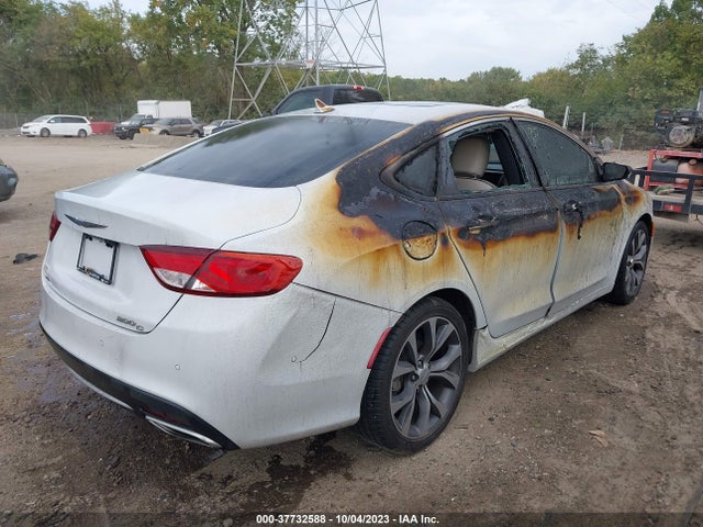 1C3CCCEG7FN553806 Chrysler 200 C