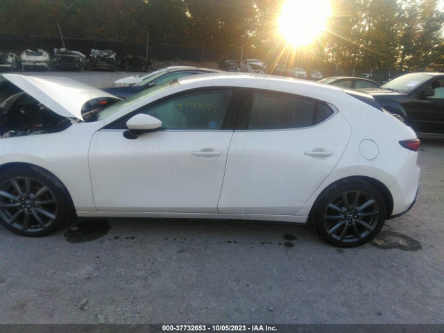 2021 MAZDA MAZDA3 HATCHBACK SELECT VIN: JM1BPBKL7M1327857