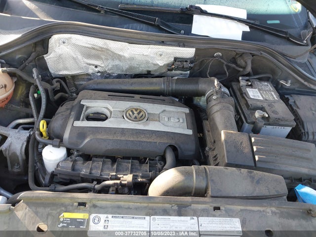 WVGBV7AX1JK004414 Volkswagen TIGUAN LIMITED
