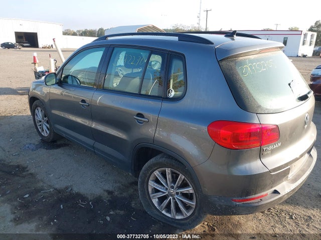WVGBV7AX1JK004414 Volkswagen TIGUAN LIMITED