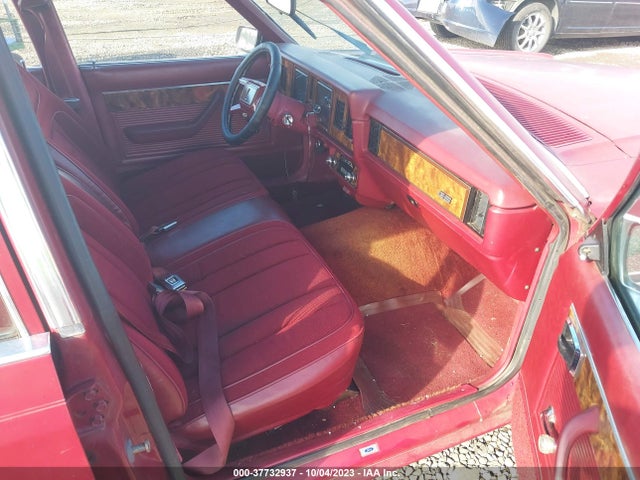 1982 MERCURY COUGAR VIN: 1MEBP7838CG638390