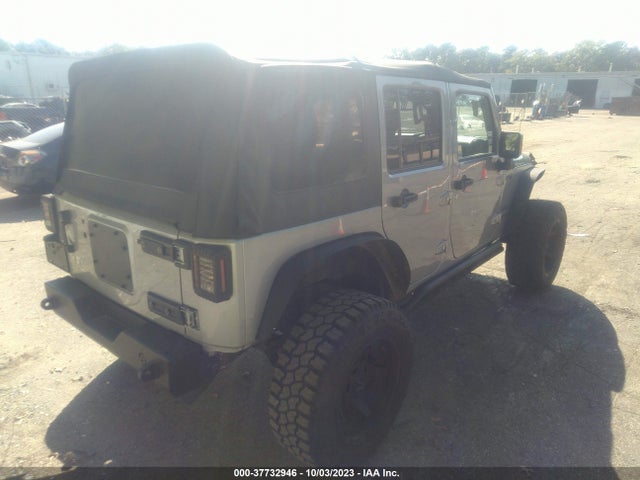 2015 JEEP WRANGLER UNLIMITED SPORT VIN: 1C4BJWDG9FL756871