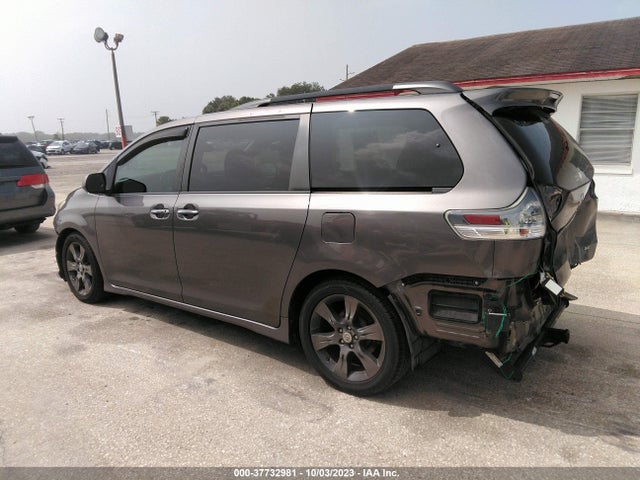 Toyota SIENNA SE 2015 5TDXK3DCXFS597047 Image 14